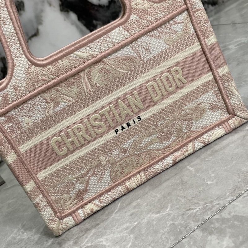 Dior Shopping Bags